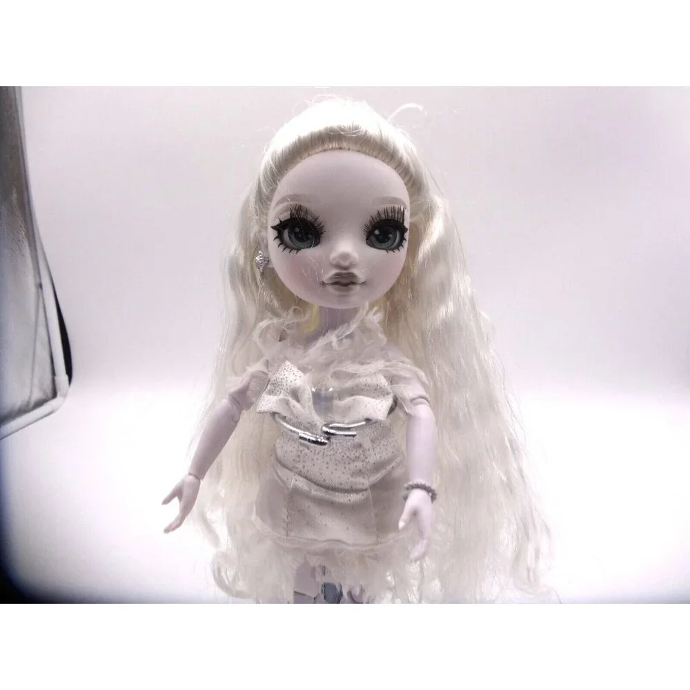 Rainbow High Shadow Natasha Zima White Hair Fashion MGA - Picture 2 of 6